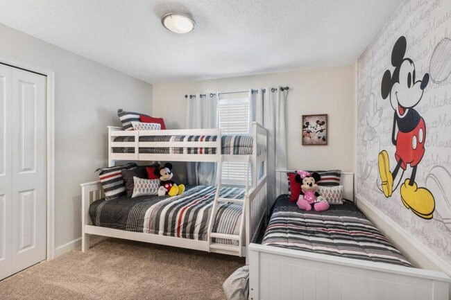 Building Photo - 8945 Stinger Dr