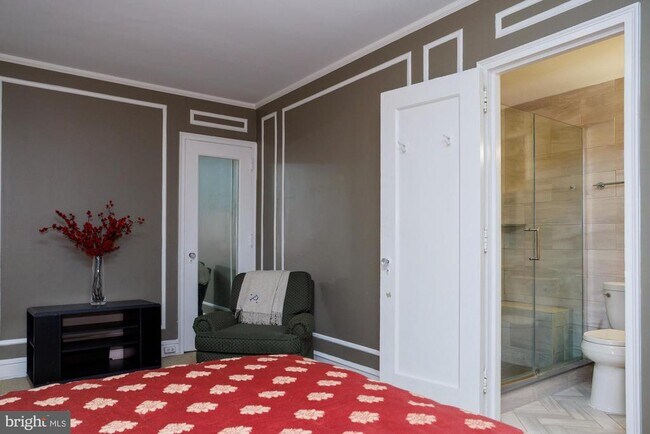 Building Photo - 1901 Walnut St