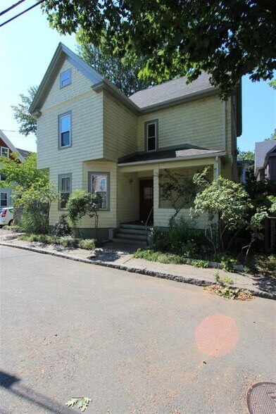 Building Photo - 12A Saginaw Ave