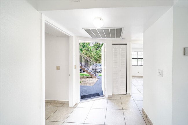 Building Photo - 1000 Constitution Dr