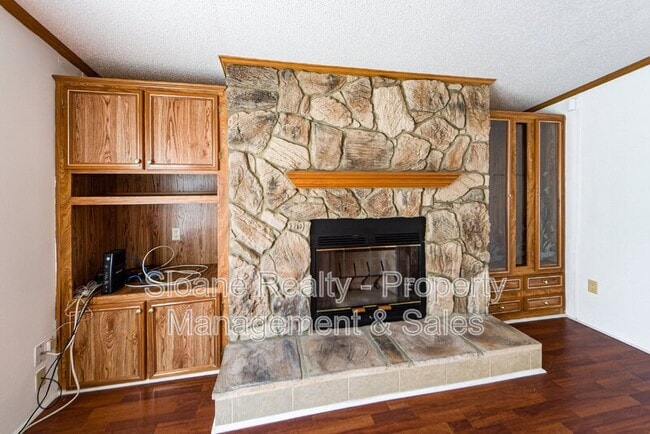 Building Photo - 3244 Thompson Heyward Dr