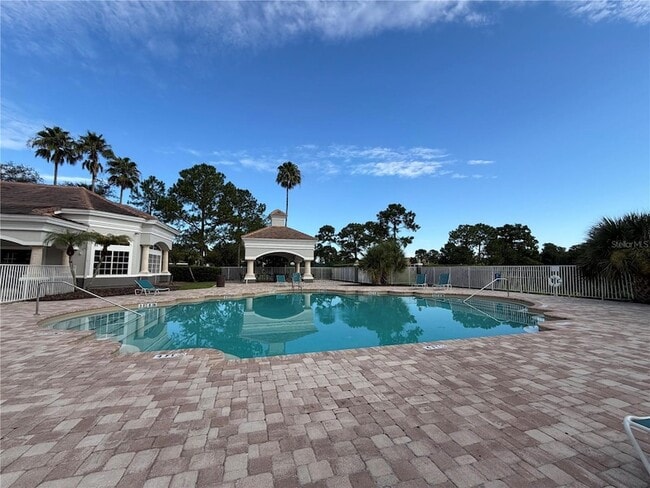 Building Photo - 14037 Fairway Island Dr