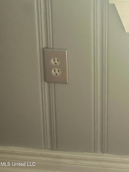 Building Photo - 3564 Cowan Pl