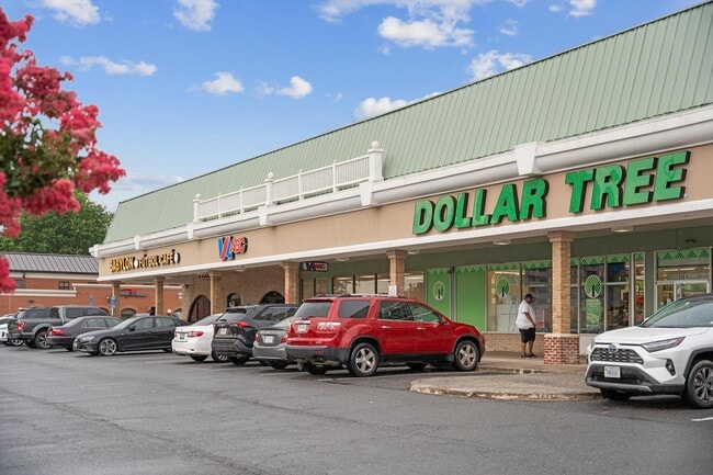 Building Photo - 5300 Columbia Pike