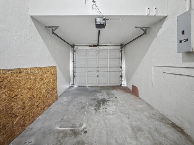 Building Photo - 20964 SW 84th Ave