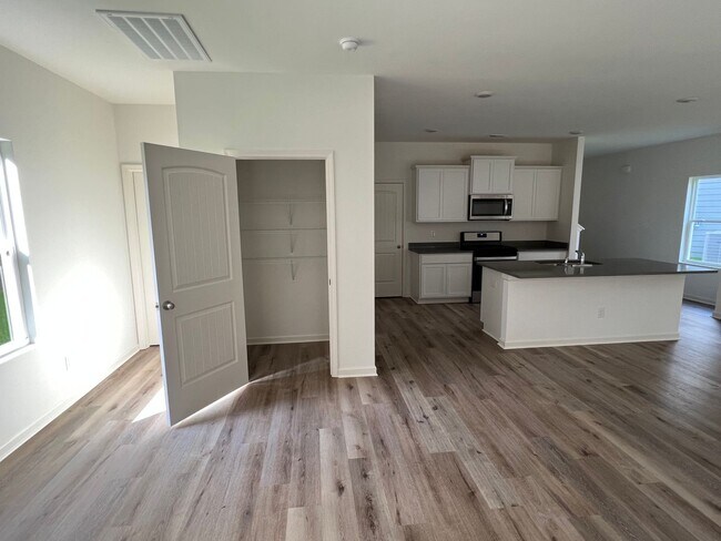 Building Photo - Newly Constructed Elston Floor plan 4 Bedroom / 2.5 Bath