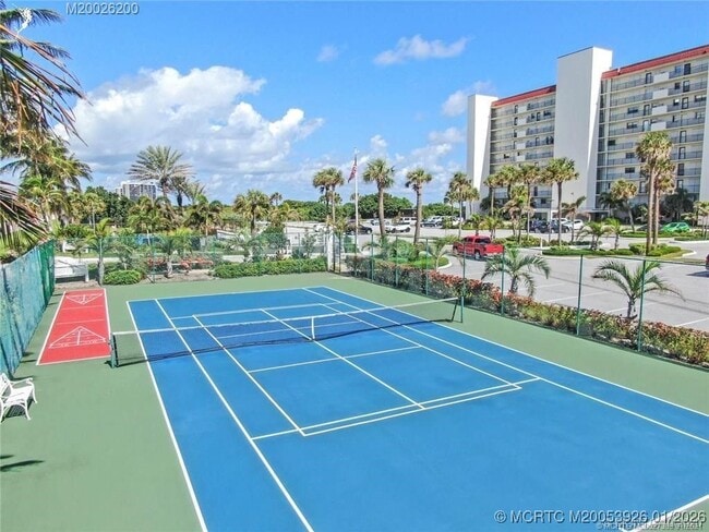 Building Photo - 9400 S Ocean Dr