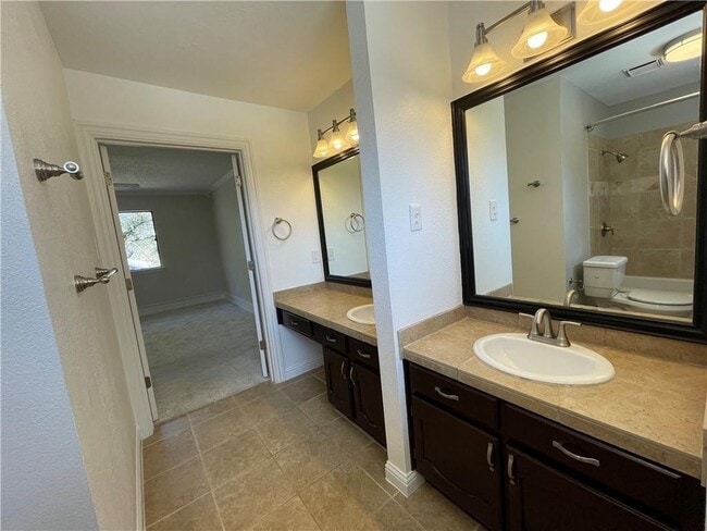 Building Photo - 11470 Bristle Oak Trail