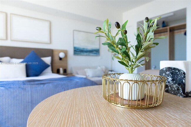 Building Photo - 159 NE 6th St