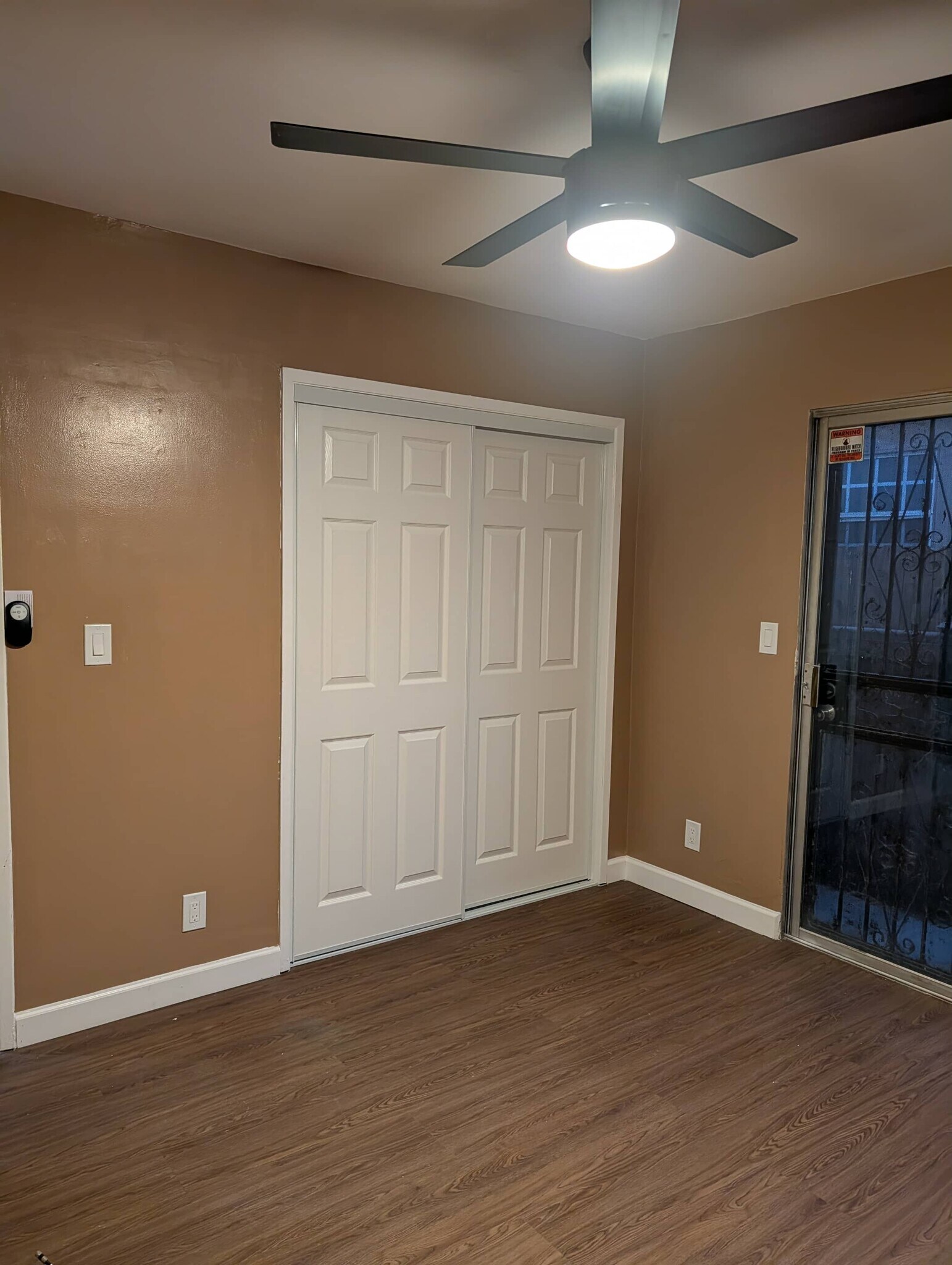 Building Photo - 704 Oakford Dr