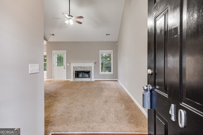 Building Photo - 140 Fairfield Rd