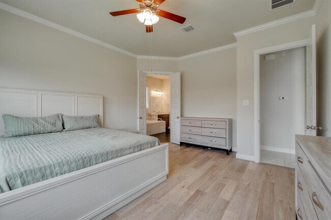 Building Photo - 4304 Allenbrook Dr