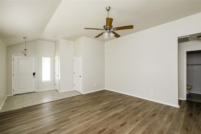 Building Photo - 4608 Crystal Clear Ln