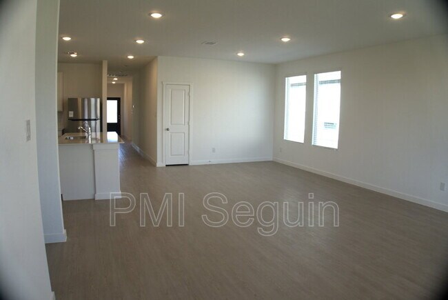 Building Photo - 8965 Gila Rdg