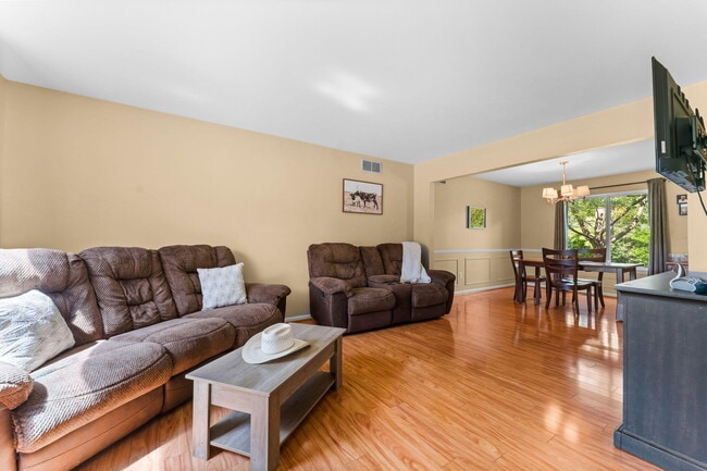 Building Photo - 4141 Crystal Creek Dr