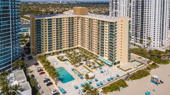 Building Photo - 2501 S Ocean Dr