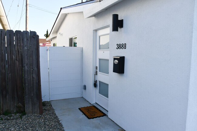 Building Photo - Parker (388) North