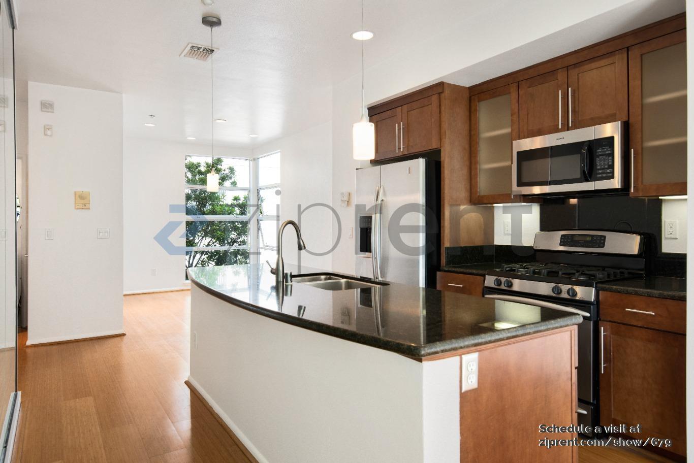 Building Photo - 1332 Powell St