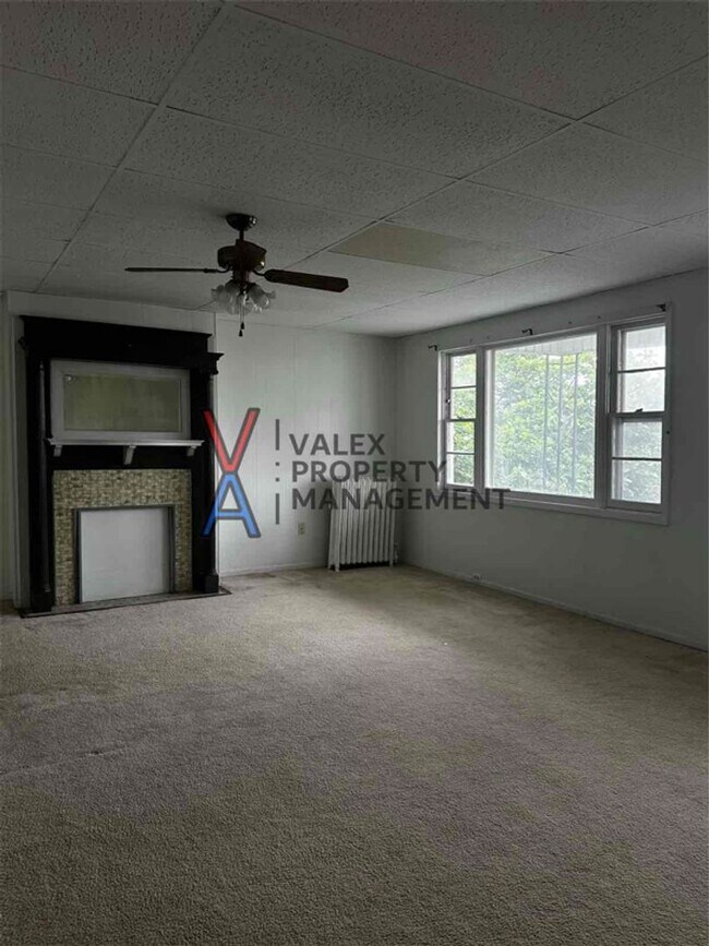 Building Photo - 1310 Swetland St