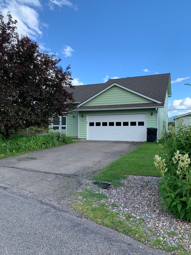 Building Photo - 112 Mallard Dr