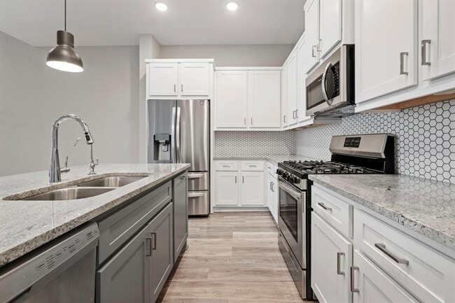 Building Photo - 1220 Sloane Manor Trace