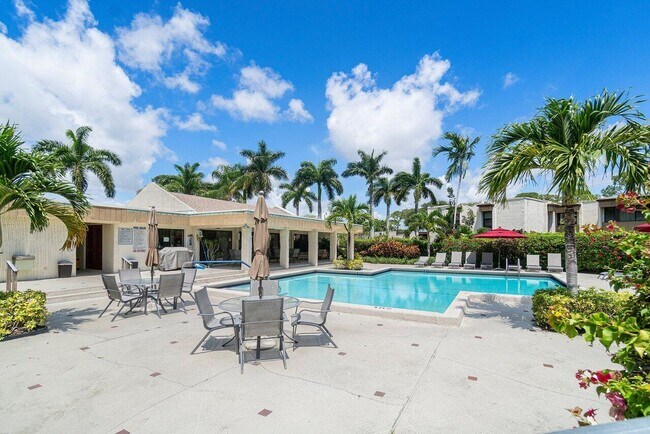 Building Photo - 22089 Cocoa Palm Way