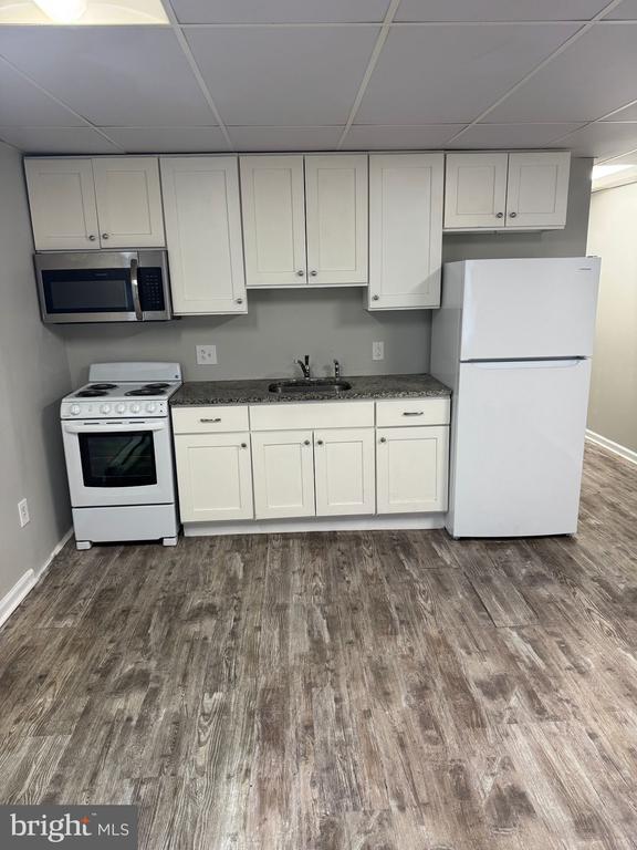 Building Photo - 2268 E Clearfield St