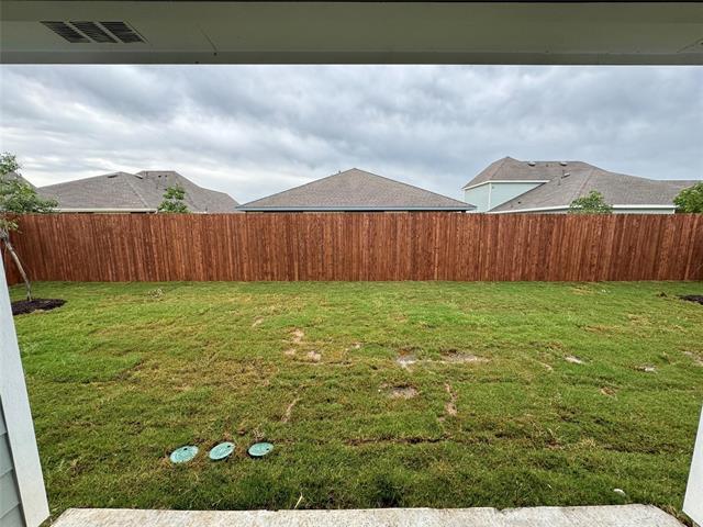 Building Photo - 2335 Gardenia Ln