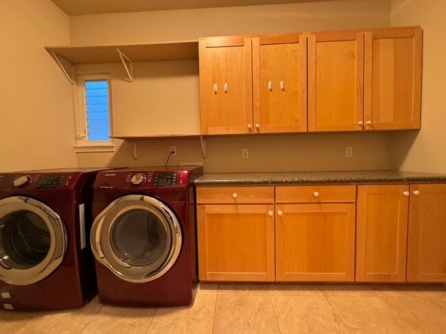 Building Photo - 24 Paliuli Way