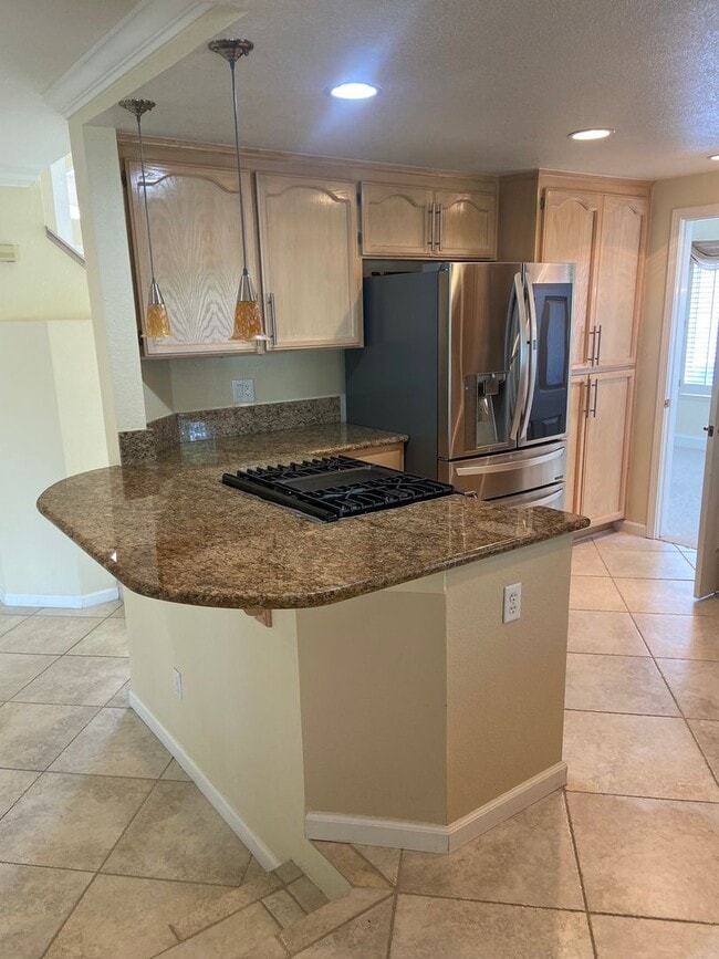 Building Photo - Pristine 4 Bedroom, 3 Bath in South Lexington
