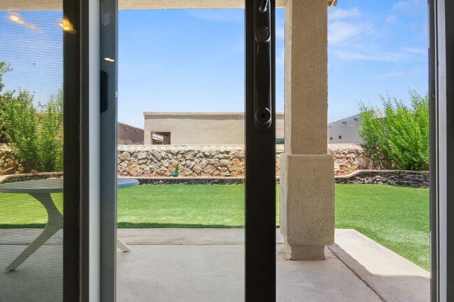 Building Photo - 13483 Halifax St