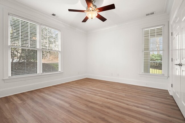 Building Photo - Freshly Updated 2BR/2BA Condo in Northeast Raleigh - Minutes to Downtown