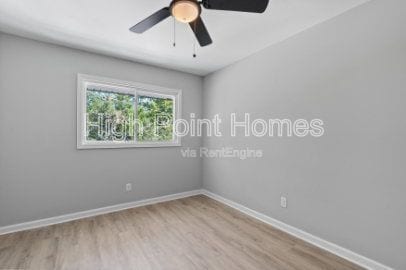 Building Photo - 400 Gallery Ln