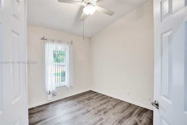 Building Photo - 14049 Skye Terrace