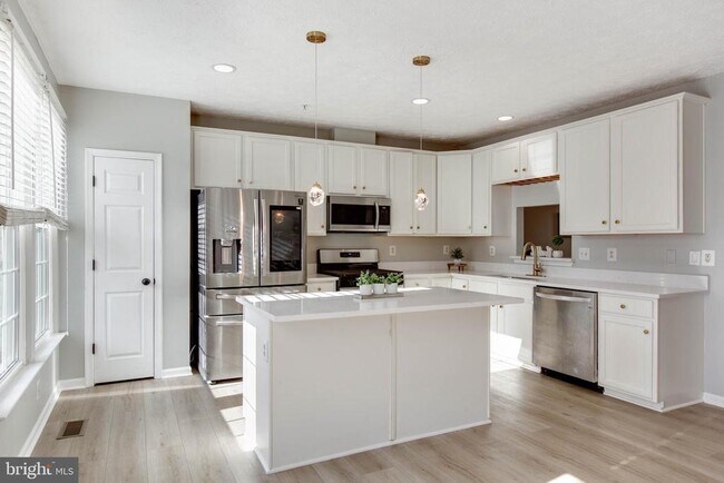 Building Photo - 1734 Sea Pine Cir