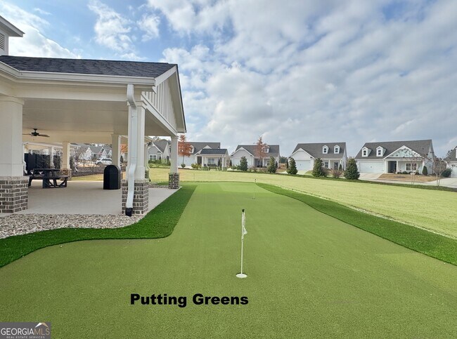 Building Photo - 190 Redhaven Dr