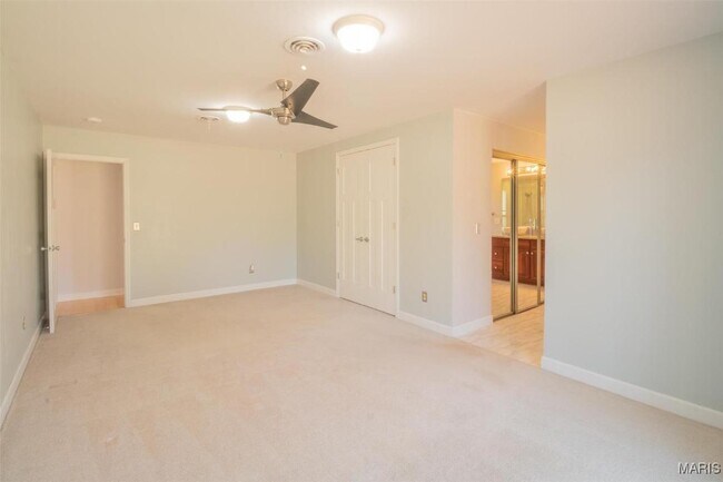 Building Photo - 507 Glenmeadow Dr