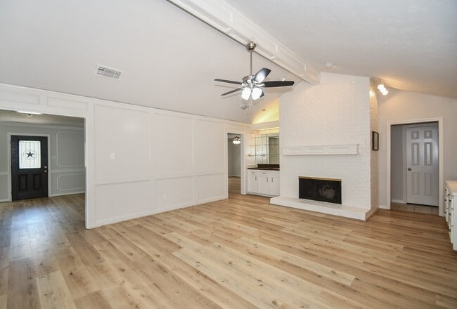 Building Photo - 3107 Barnhill Ln