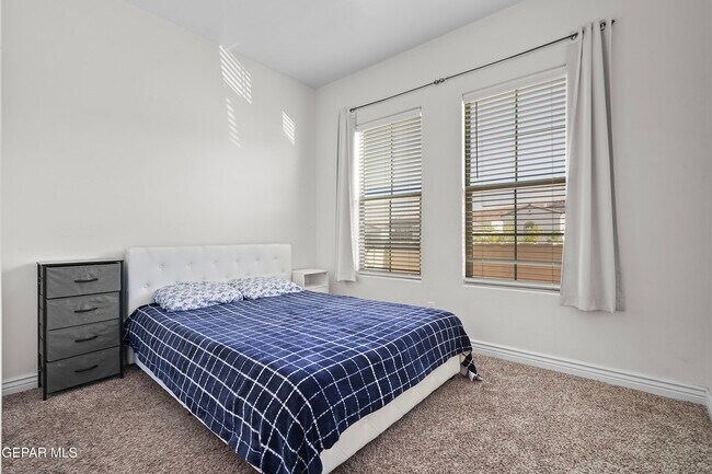 Building Photo - 7376 Cimarron Gap Dr