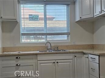 Building Photo - 183 E 35th St