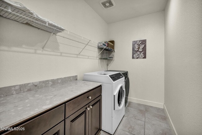 Building Photo - 10677 Foxberry Park Dr