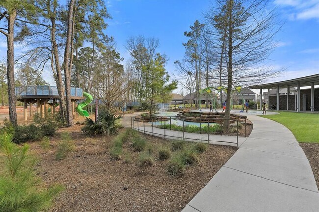 Building Photo - 17366 Camillia Trails