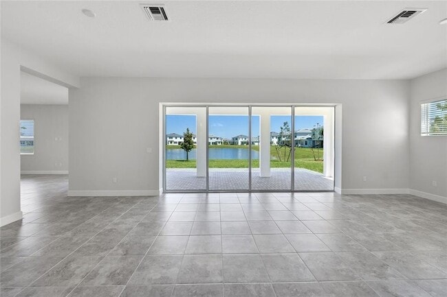 Building Photo - 5418 Empire Dr