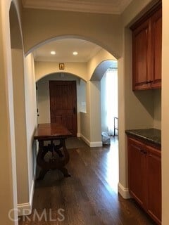 Building Photo - 848 Calle de Arboles