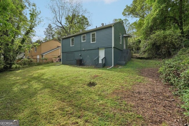 Building Photo - 172 Meador Way SE