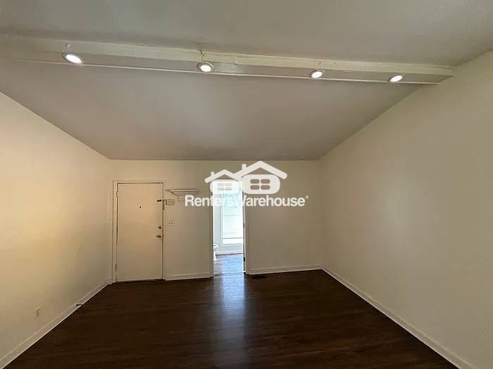 Building Photo - 4236 39th Ave N