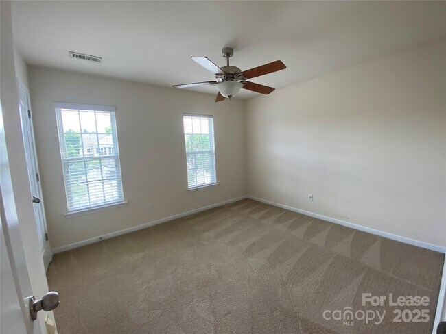 Building Photo - 6512 Manitoba Ln