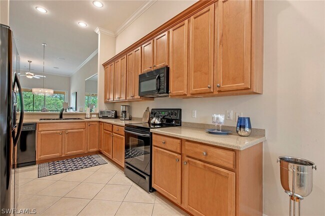 Building Photo - 11111 Corsia Trieste Way