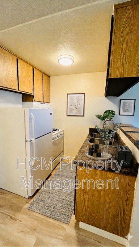 Building Photo - 10075 Tujunga Canyon Blvd
