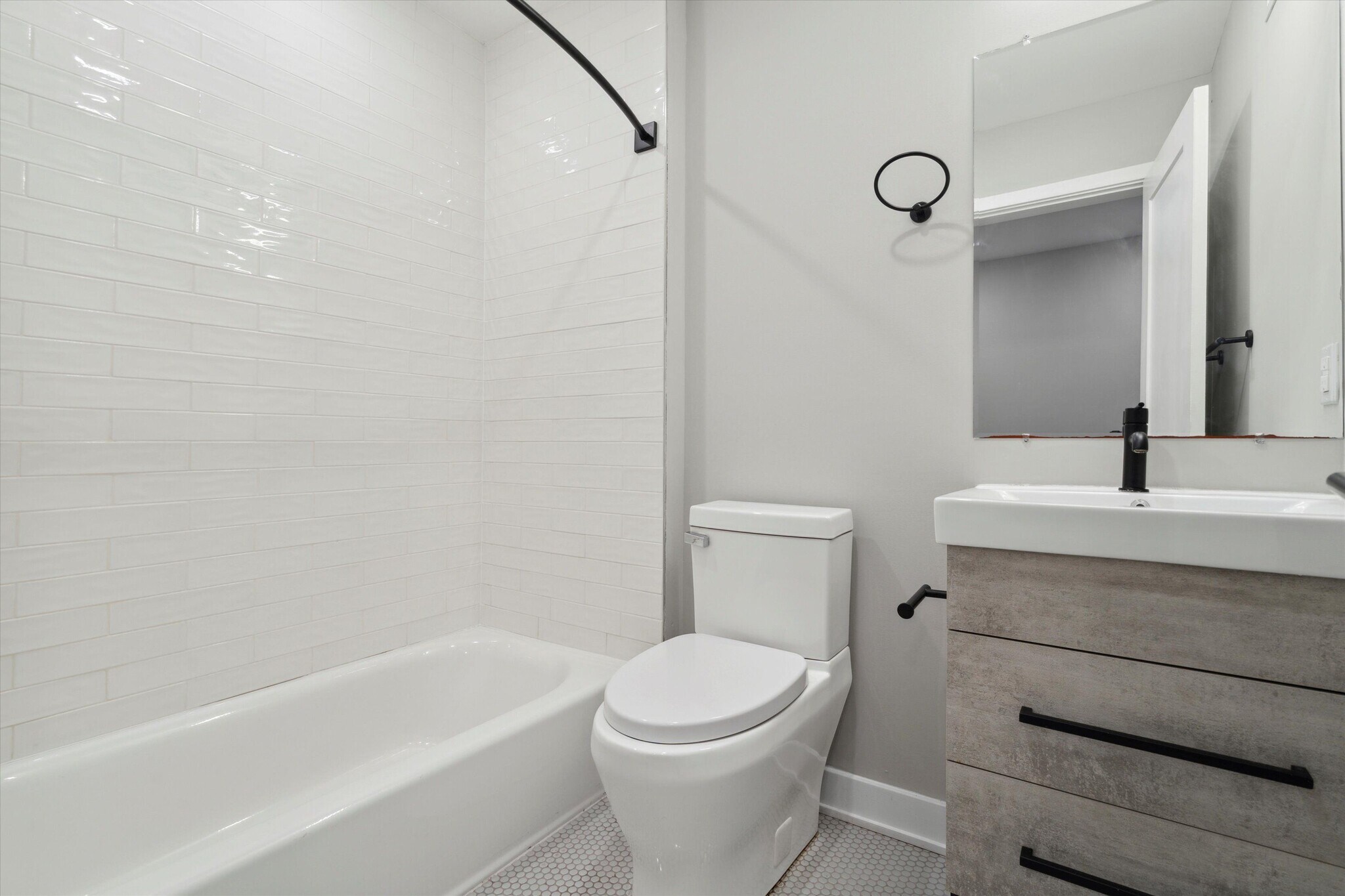 Building Photo - 1841 N Gratz St